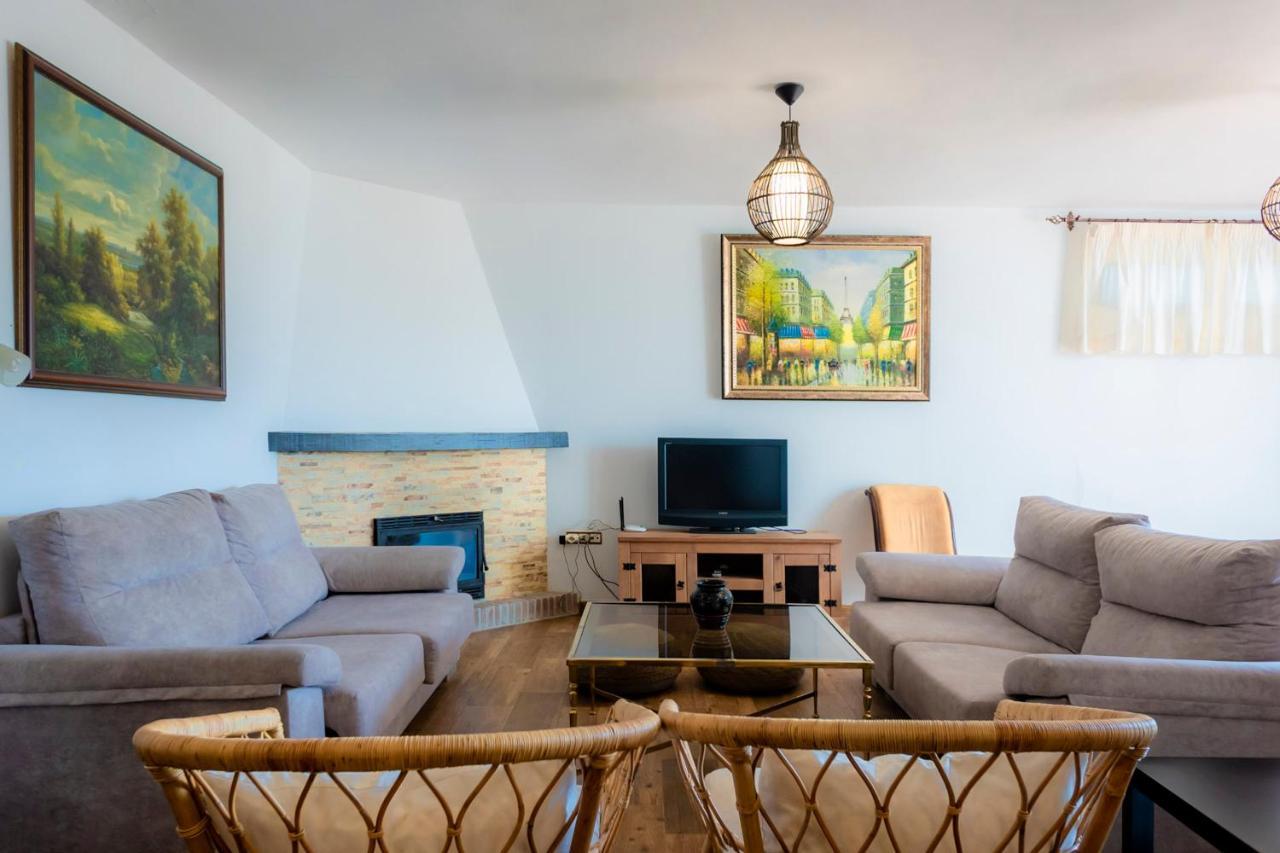 Lagar Del Chorro Junto Caminito Del Rey Piscina Y Baloncesto Διαμέρισμα Εξωτερικό φωτογραφία