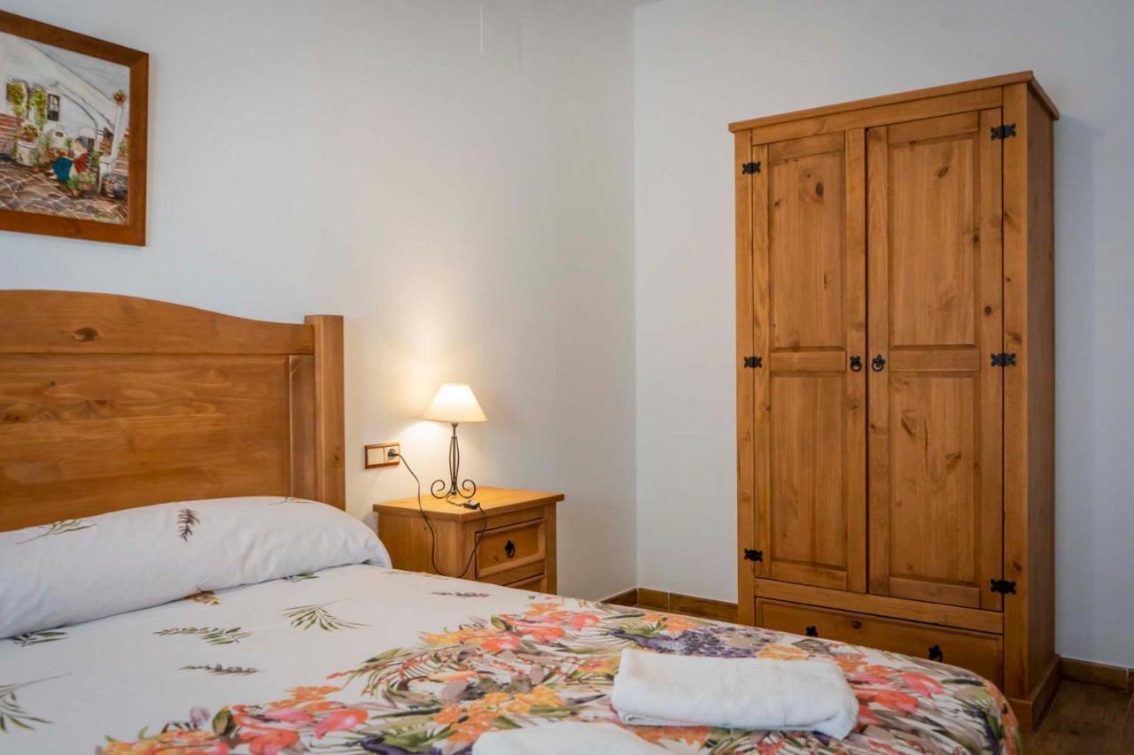 Lagar Del Chorro Junto Caminito Del Rey Piscina Y Baloncesto Διαμέρισμα Εξωτερικό φωτογραφία