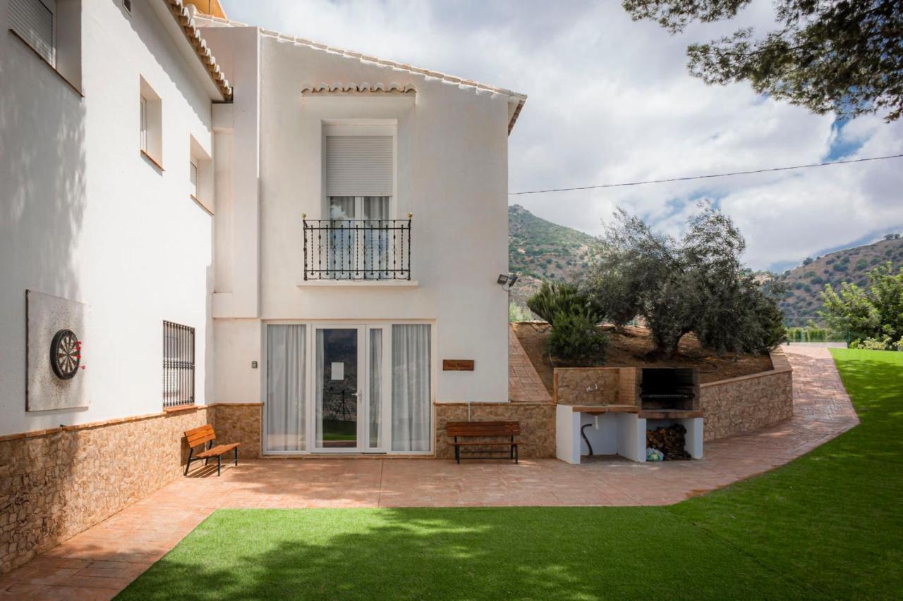 Lagar Del Chorro Junto Caminito Del Rey Piscina Y Baloncesto Διαμέρισμα Εξωτερικό φωτογραφία