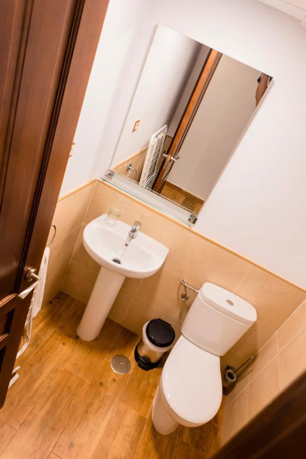 Lagar Del Chorro Junto Caminito Del Rey Piscina Y Baloncesto Διαμέρισμα Εξωτερικό φωτογραφία